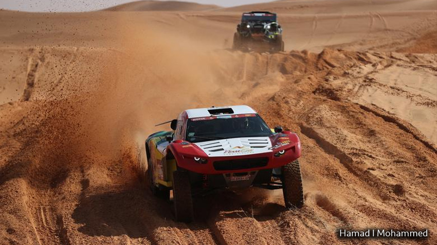 Los corredores todoterreno compiten en el agotador Rally Dakar