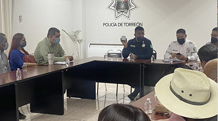 Implementa DSPM línea de «Whats» con choferes del transporte público de Torreón