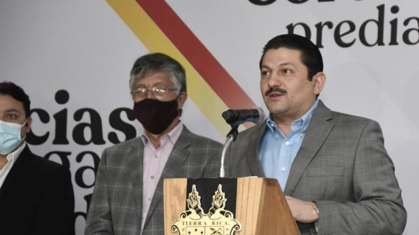 <strong>Premia Gobierno Municipal a saltillenses cumplidos</strong>