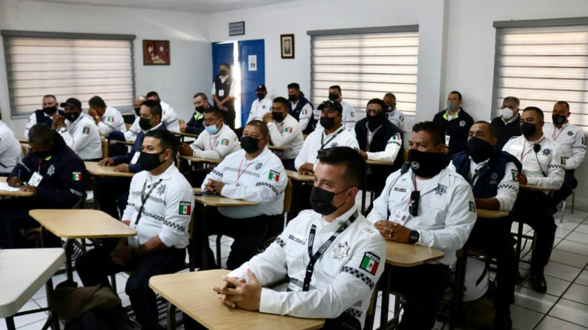 <strong>Agentes viales de Torreón, reciben capacitación en derechos humanos</strong>