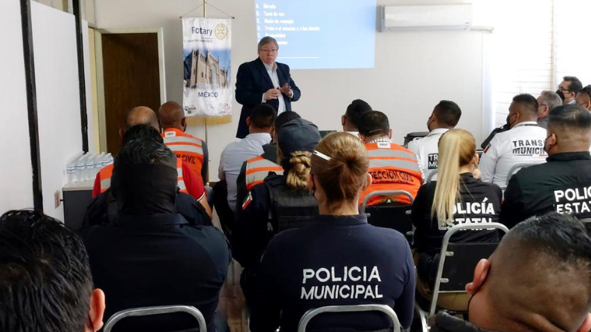 <strong>Concesionarios y agentes policiales se capacitan en manejo de emociones  </strong>