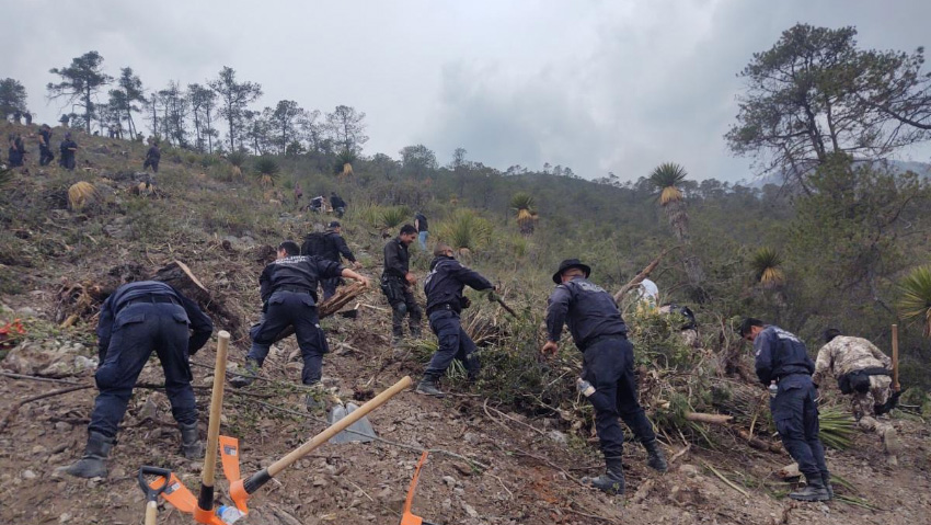 <strong>Se suman policías municipales al combate a incendios</strong>