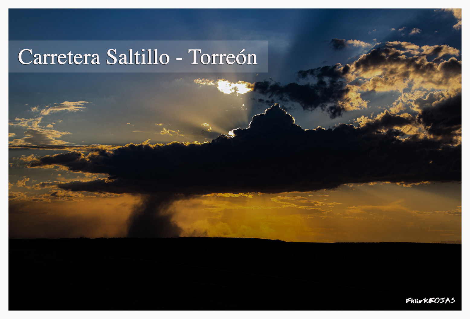 Atardecer con tolvanera entre Saltillo y Torreón