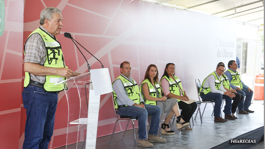 <strong>Lleva Chema Fraustro el Maratón de Obras a colonia Santa Cristina</strong>