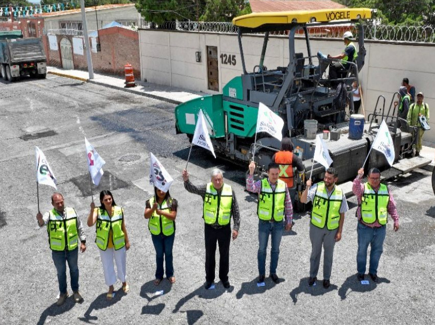 <strong>Repavimentan en la “Bella”; suman 90 obras del Maratón</strong>