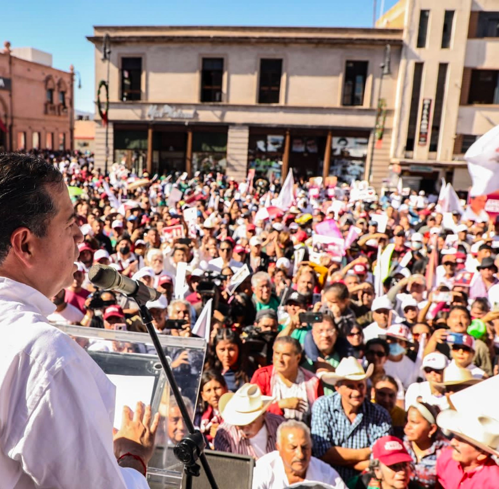 Ricardo Mejía reúne a más de 15 mil simpatizantes en Saltillo; en defensa de la 4T y el Presidente.