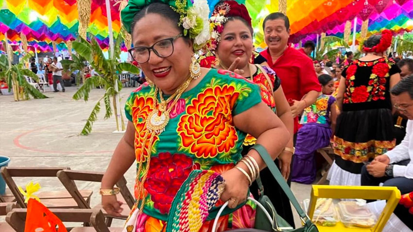 Vuelven las Velas de Mayo en Juchitán, Oaxaca