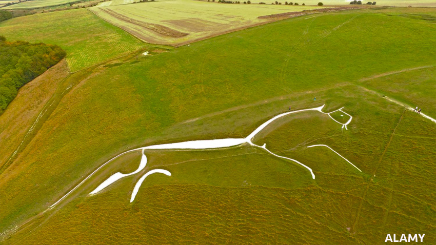 El caballo blanco de Uffington necesita engordar, dicen los arqueólogos