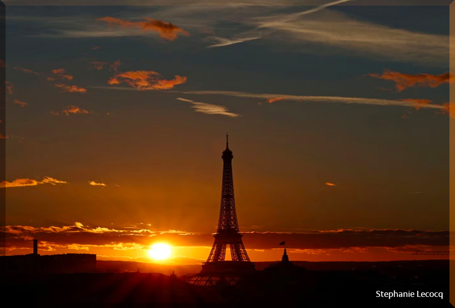 Vista de la torre Eiffel mientras se pone el sol en un día de invierno en París, Francia. REUTERS/Stephanie Lecocq