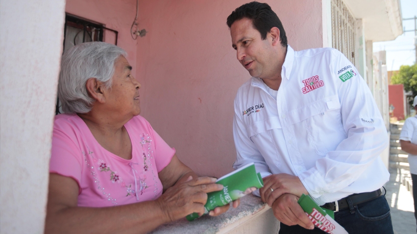 Fortaleceremos las farmacias populares de Saltillo: Javier Díaz