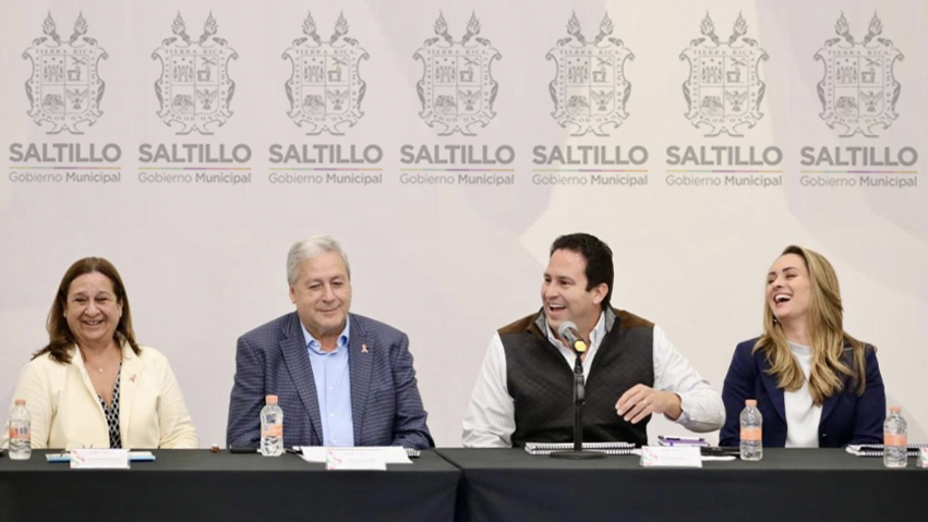 Presentan trabajos del DIF Saltillo a la administración 2025-2027