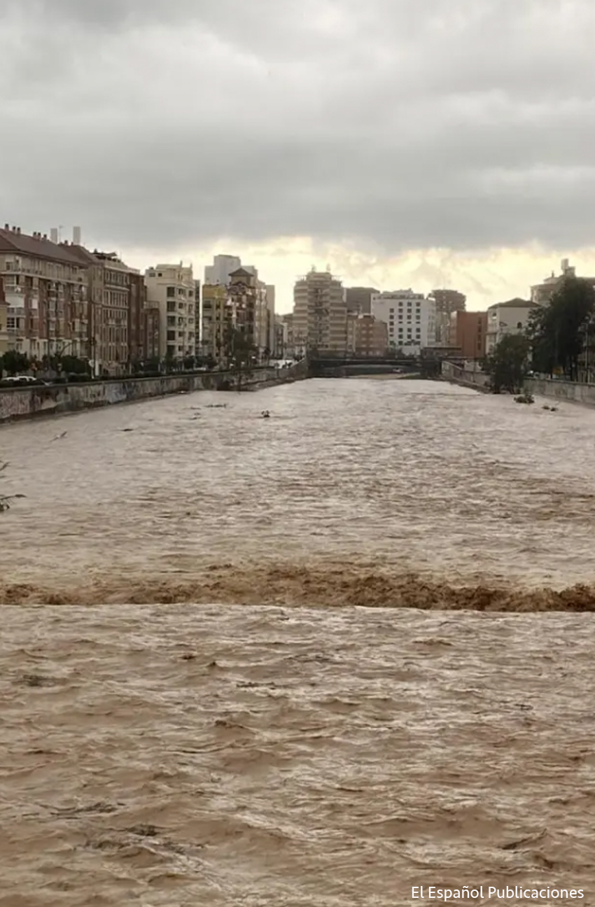 Alerta roja en Valencia y Málaga por lluvias torrenciales; rebajan a naranja en Tarragona tras caos en carreteras