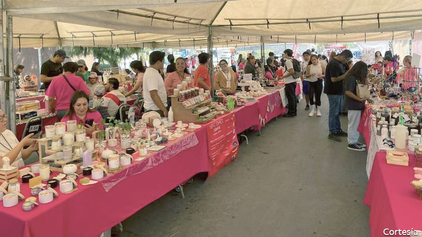 Capacitan a mujeres del Paseo de las Emprendedoras en temas de sororidad