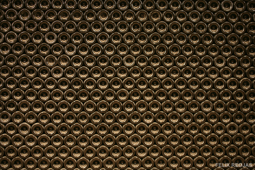 La guarda es un aspecto fundamental en el desarrollo del vino. Ésta puede influir considerablemente en su personalidad, sabor y aroma.