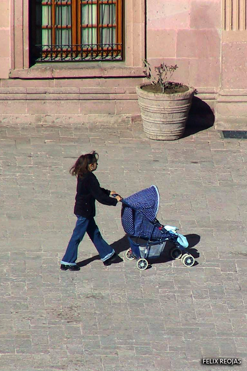 Ser madre en México en 2025: entre amor, desigualdad y decisiones