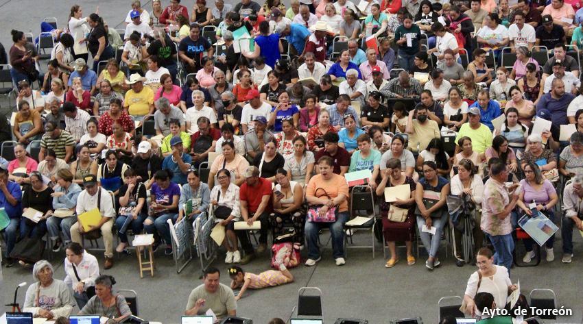 DIF Torreón acerca trámites del Registro Civil en brigada en el Auditorio Municipal