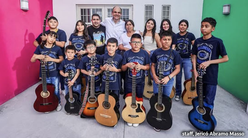 Jericó Impulsa Talento Infantil: Dona 10 Mil Pesos a Rondalla para Viaje a Puebla