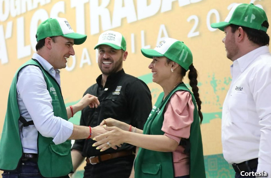 Manolo Jiménez lanza programa para cuidadoras