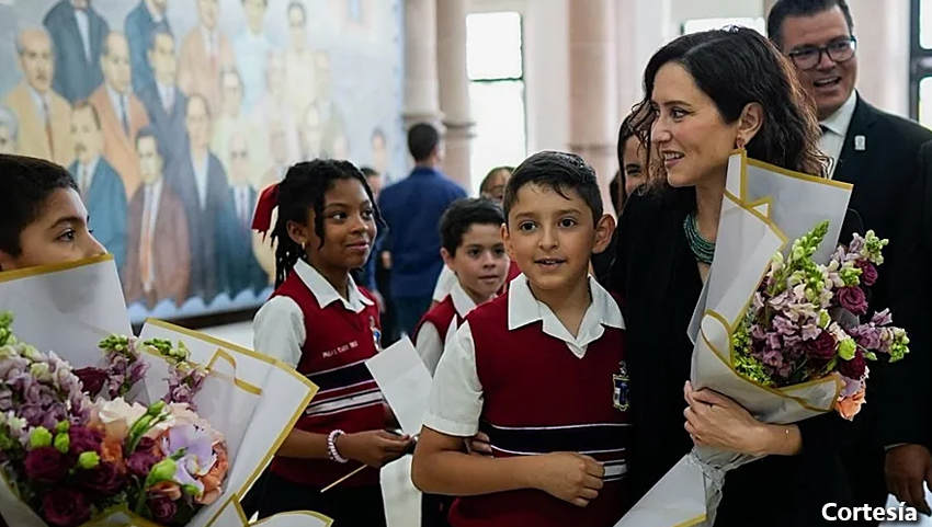 Isabel Díaz Ayuso interrumpe gira en México y regresa a Madrid