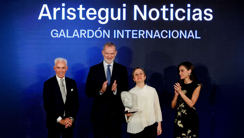 Premian Reyes de España a Aristegui Noticias por Investigación